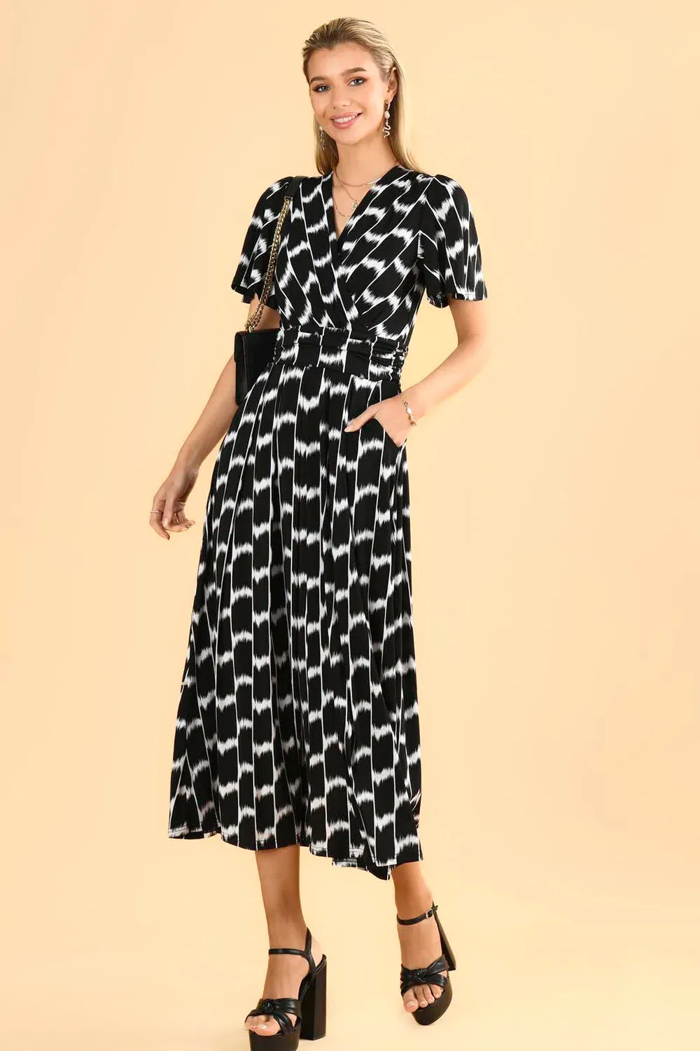 HALLEY ANGLE SLEEVE JERSEY MAXI DRESS (BLACK GEO)
