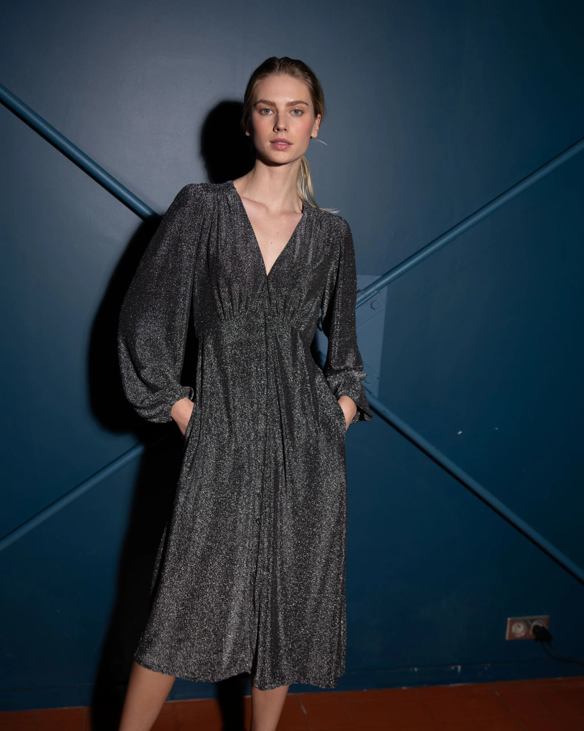 WENDY DRESS (BLACK/SILVER)